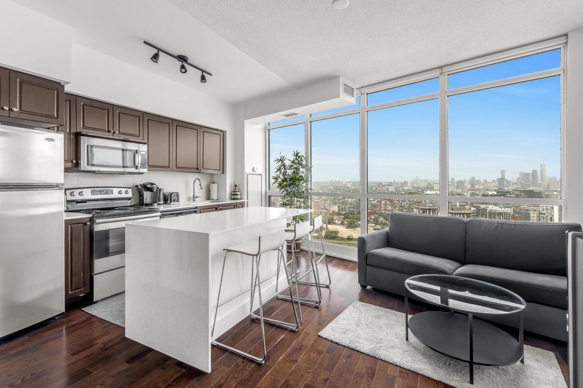 2 Bedroom Waterfront Condo Downtown W/ Free Parking 多伦多 外观 照片