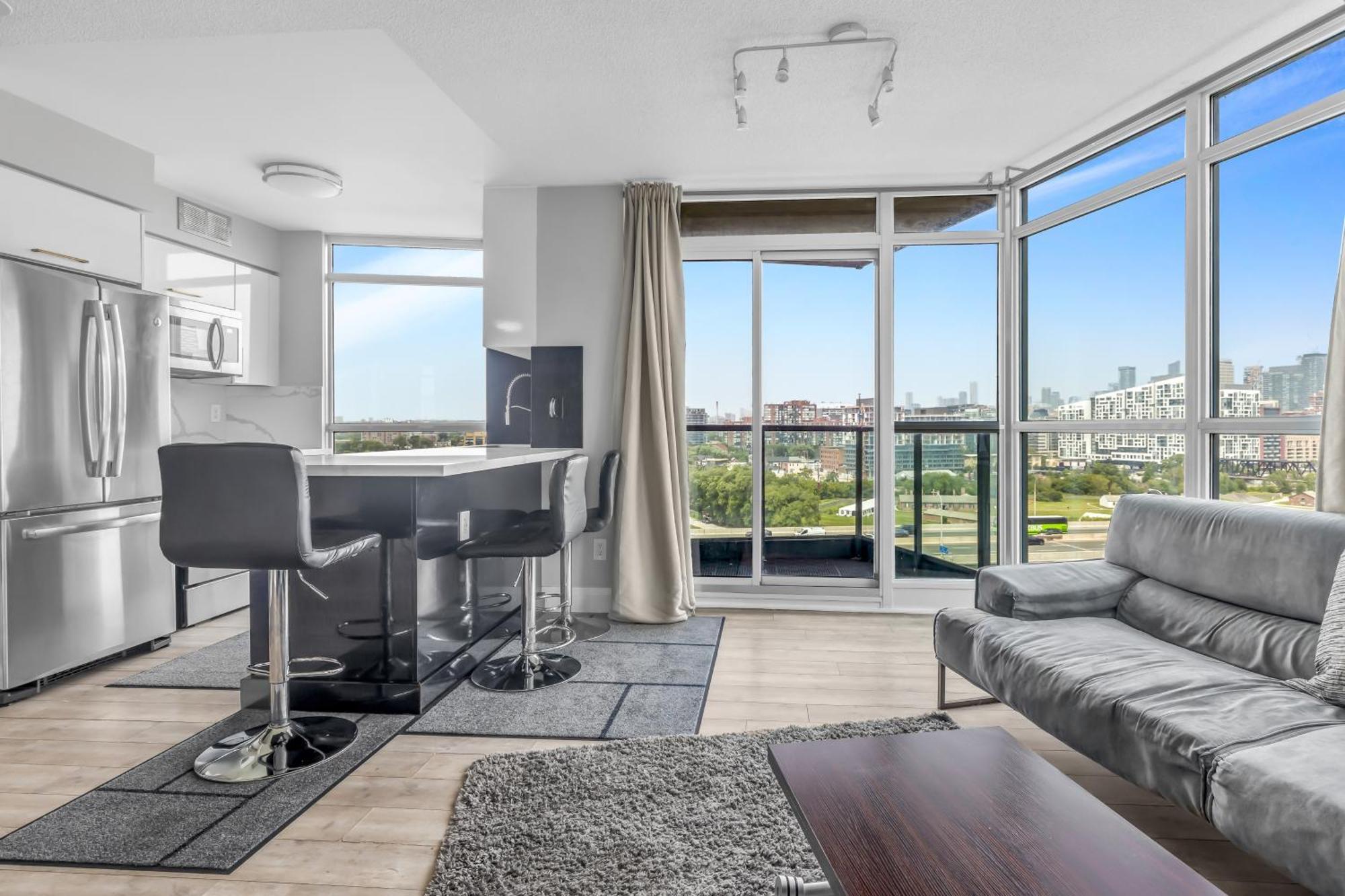 2 Bedroom Waterfront Condo Downtown W/ Free Parking 多伦多 外观 照片