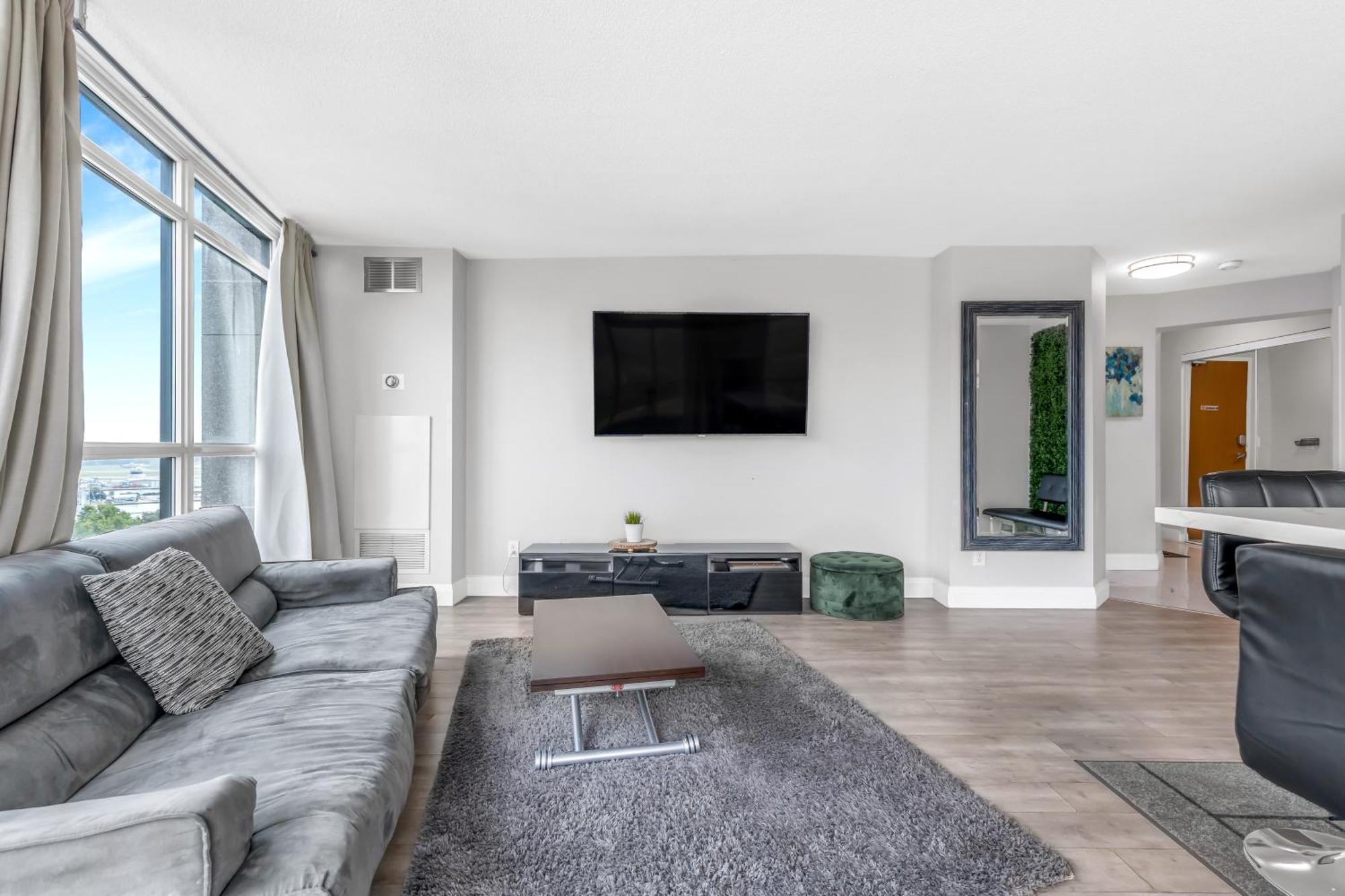 2 Bedroom Waterfront Condo Downtown W/ Free Parking 多伦多 外观 照片